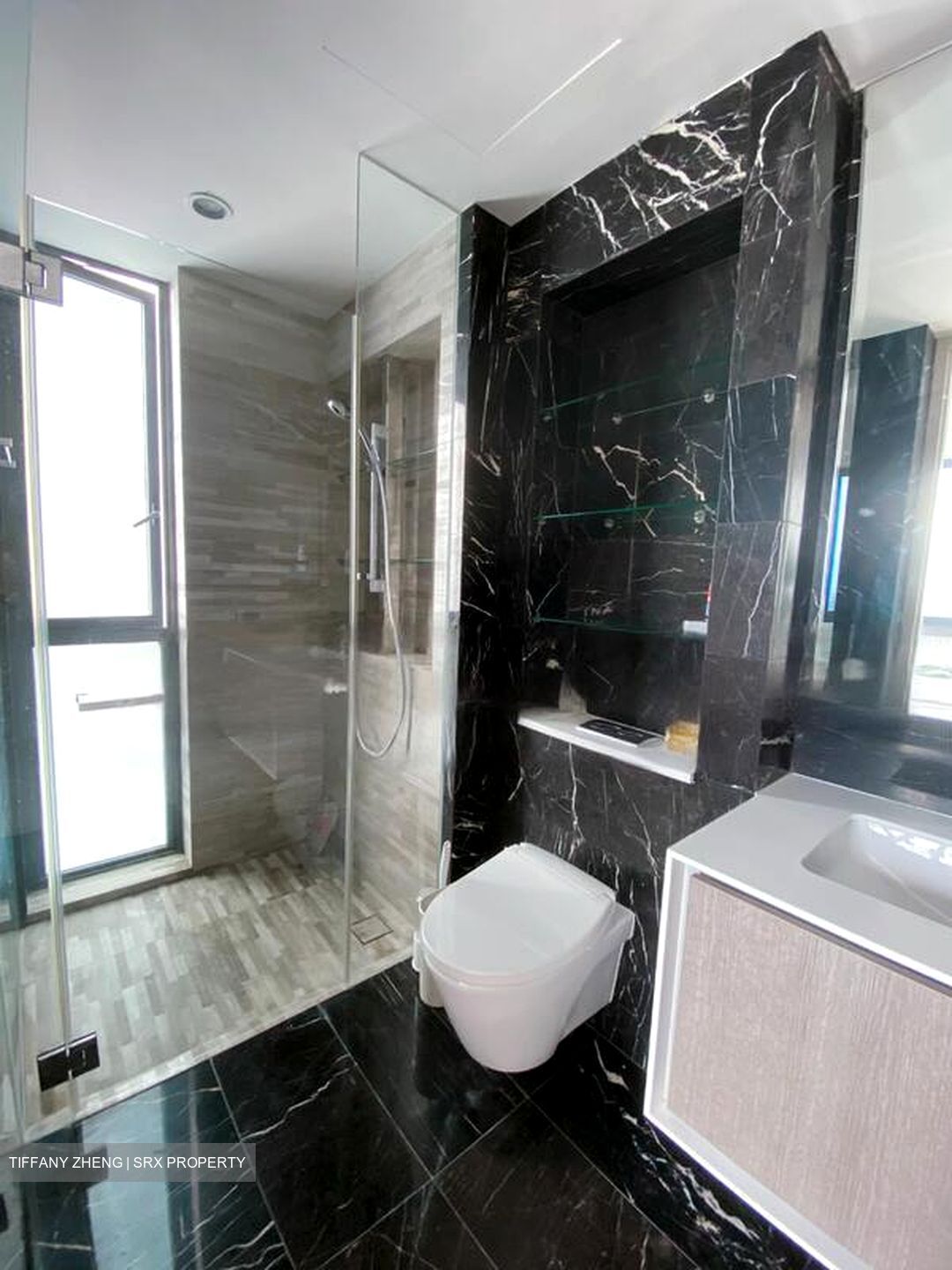 J Gateway (D22), Condominium #468540141